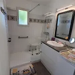 아파트 Escapade A