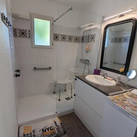 Apartment Escapade A